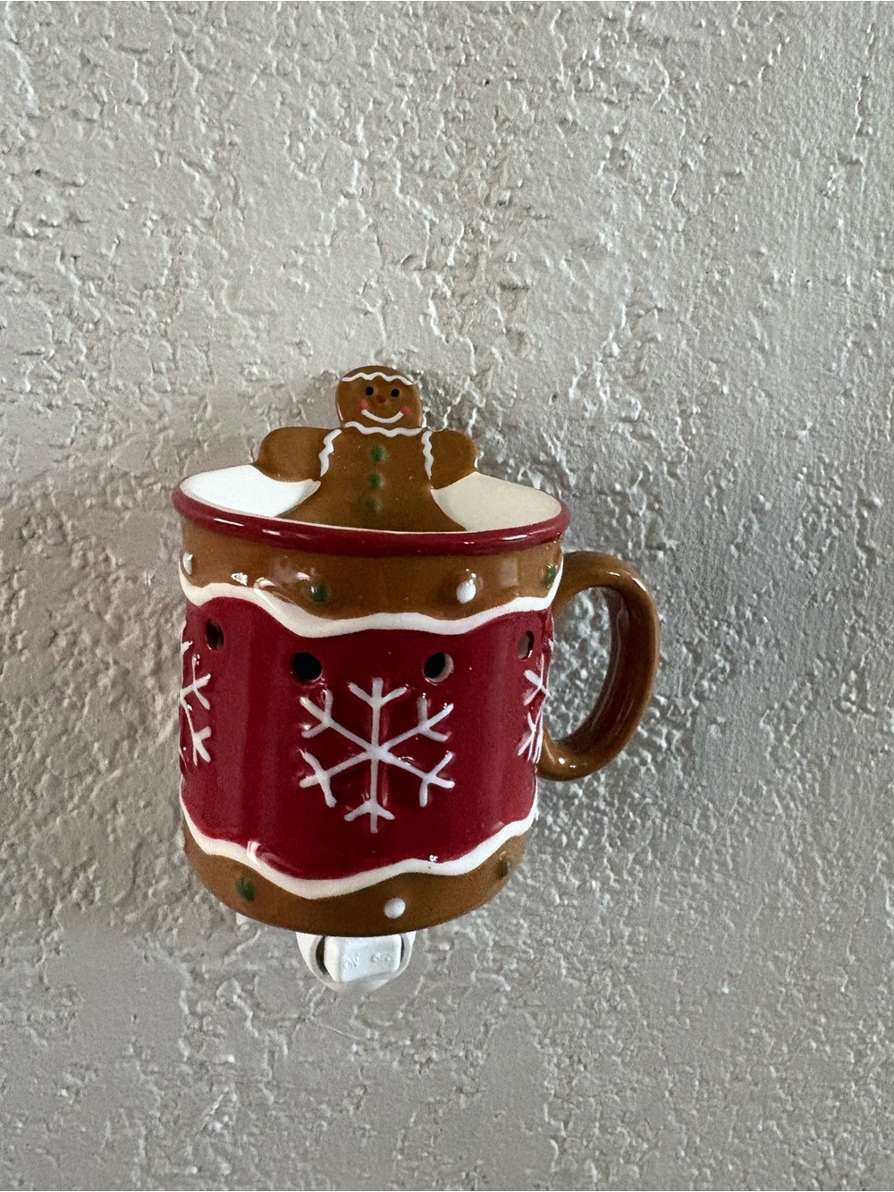 Scentsy Gingerbread Man wax warmer